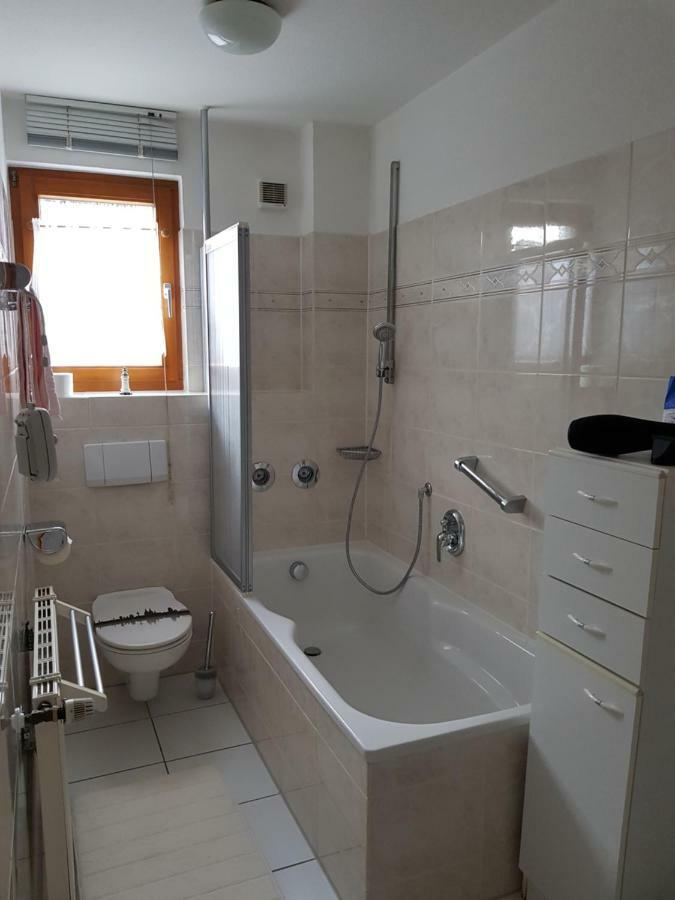 Ferienwohnung, Monteurwohnung "Strunde" Бергиш-Гладбах Экстерьер фото